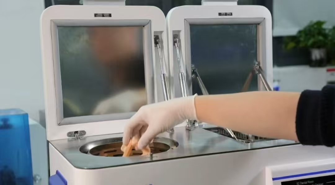Transition the 3d printed model from centrifuge system to the cavitation cleaning mode